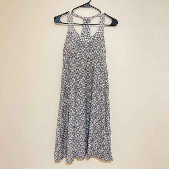 PRANA CALI DRESS IN SIZE MEDIUM - A-LINE STRETCH ATHLETIC SPRING SUMMER - Picture 4 of 16
